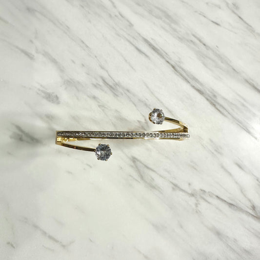 Bracelet jonc ouvert en acier inoxydable doré – Double strass